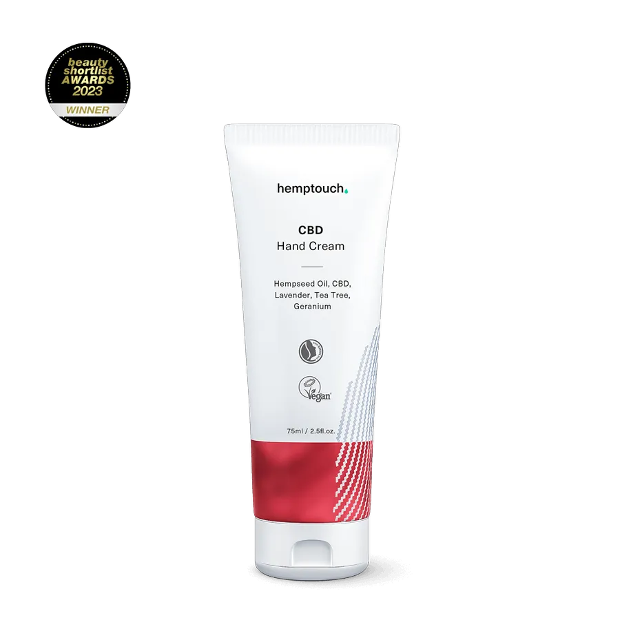 Hemptouch - Handcrème met CBD (75ml) in een rood-wit design bevat hennepzaadolie en lavendel en draagt de badge van de winnaar van de "Beauty Shortlist Awards 2023".