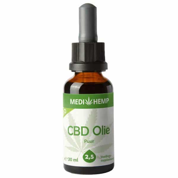 Een flesje Medihemp CBD Olie Puur 2,5% (30ml) op een witte achtergrond.