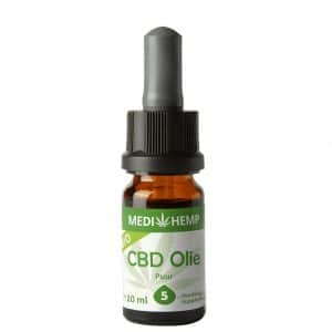 Medihemp CBD Olie Puur 5% op een witte achtergrond.