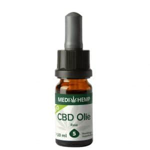 Een fles Medihemp CBD Olie RAW 5% op een witte achtergrond.