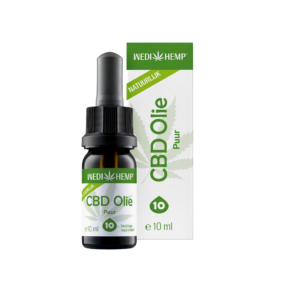 Een flesje CBD-olie van 10 ml met druppelaar heeft het label "Pure" en wordt geleverd met een groen-wit doosje met de merknaam "Wedihemp" en de tekst "CBD Olie", verwijzend naar Wedihemp CBD Olie Puur 10%.